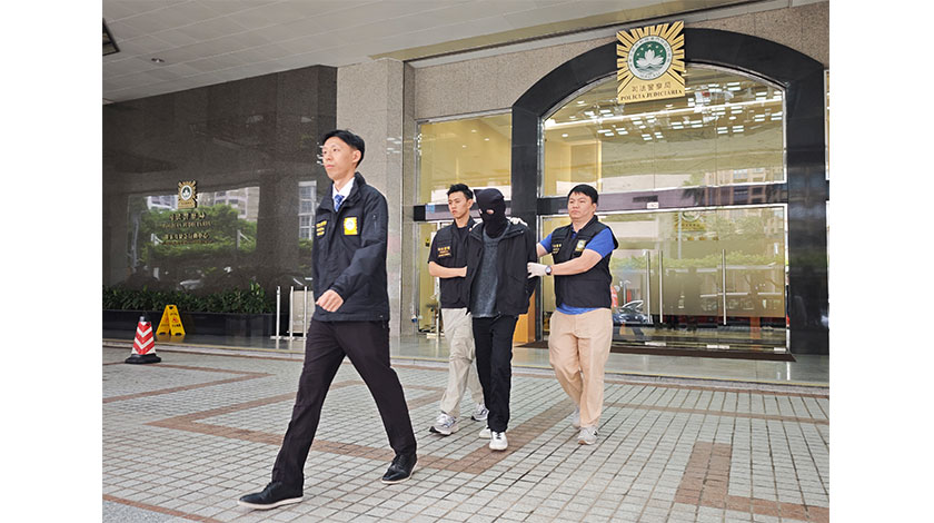 兩女長者墮網上投資詐騙  合損失八百多萬  司警拘港漢涉助集團洗錢六千萬    
