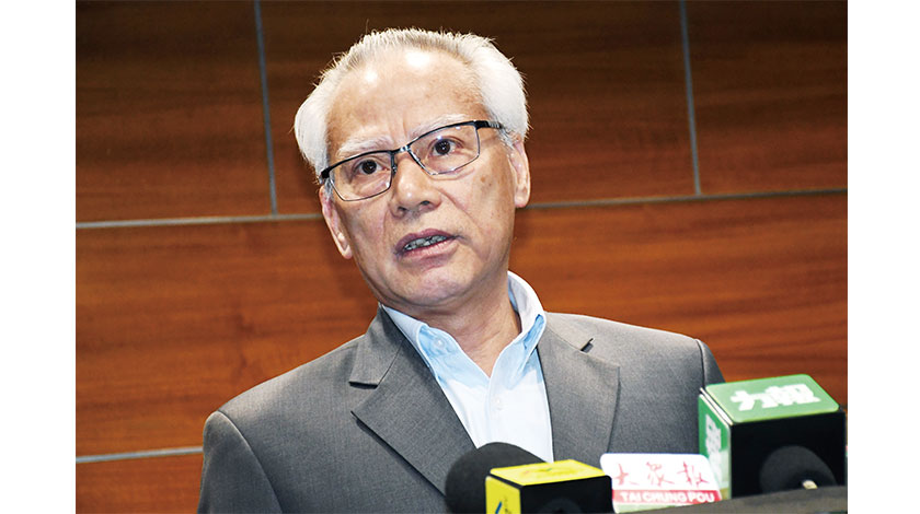 岑浩輝呼籲踴躍投票  勿做旁觀者    
