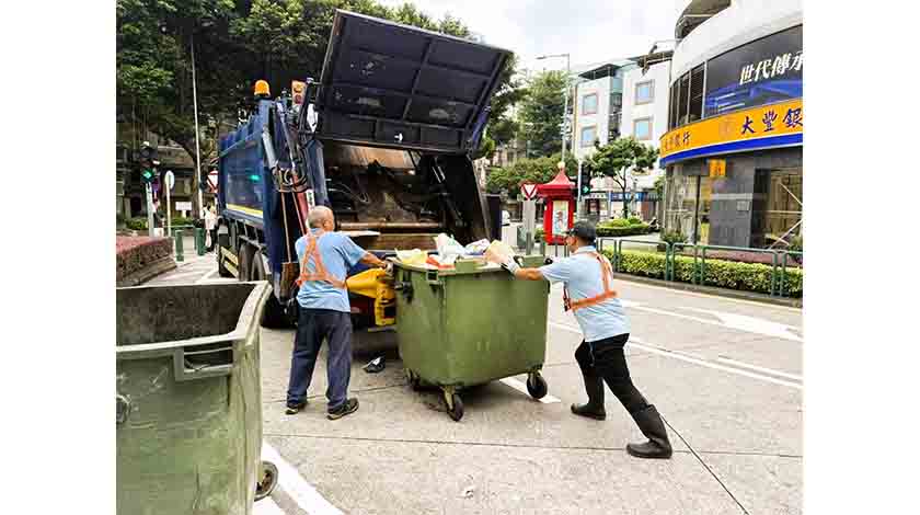 市署呼籲市民配合八號風球或以上期間暫緩棄置垃圾    