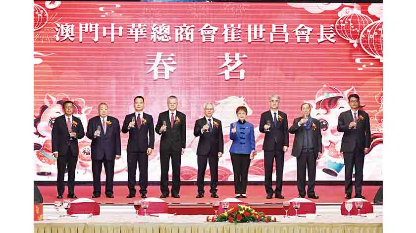 岑浩輝向工商界提五點期望    