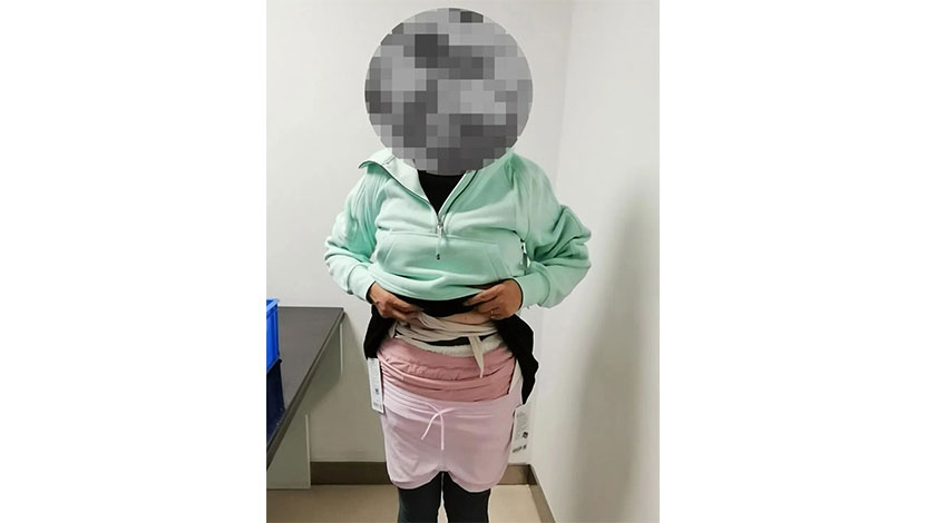 神奇帶貨女俠  身穿廿一件衣物  闖青茂口岸被截    