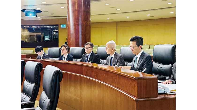 規範擴至鉑金包金鍍金製品  黃金出售制度明年生效    