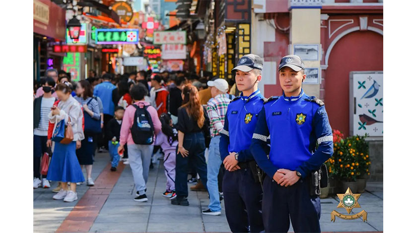 假期首日逾十一萬旅客訪澳    