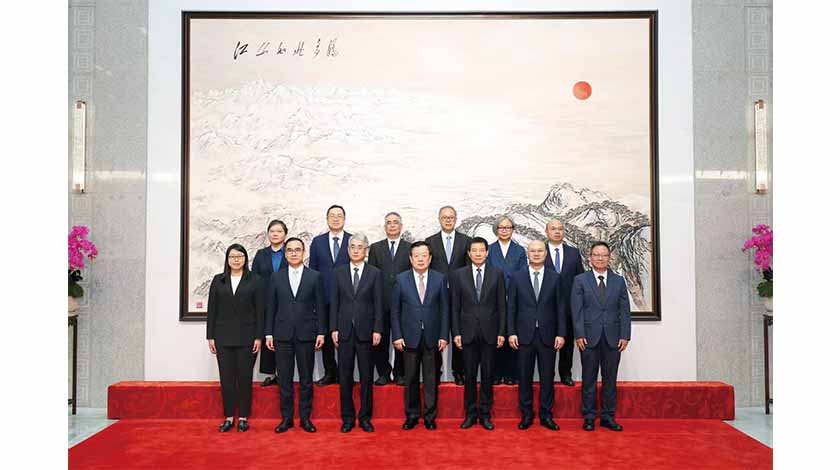 張永春上京向夏寶龍匯報工作    