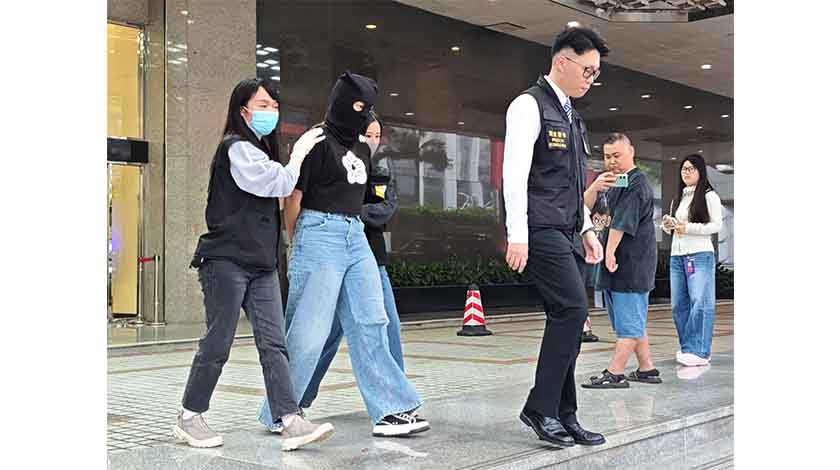 泳會女職員詐騙百多學員六十萬元    